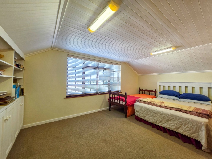 4 Bedroom Property for Sale in Stilbaai Wes Western Cape
